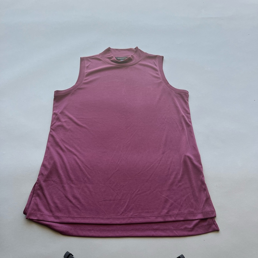 Banana republic Plum colored sleeveless tank